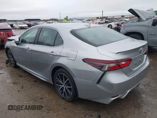 2022 Toyota Camry SE with VIN 4T1G11AKXNU697576, listed as a IAAI auction lot 41947082 with 67,199 mi miles and . Bid and sale history available at DreamBid. Image 3.