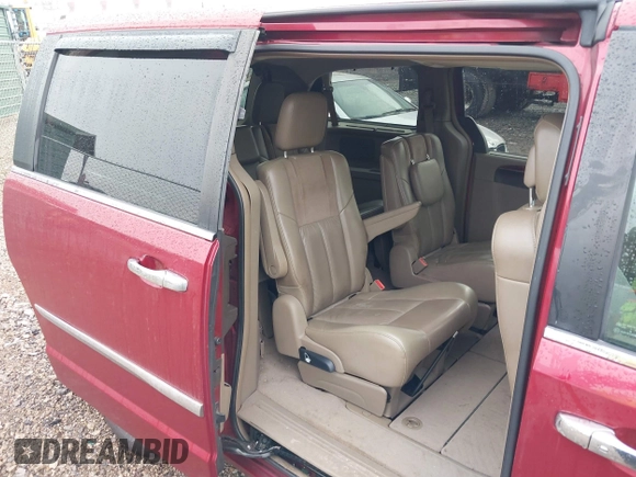 2011 Chrysler Town & Country Limited with VIN 2A4RR6DG1BR630717, listed as a IAAI auction lot 41652892 with 156,435 mi miles. Bid and sale history available at carsss.com. Image 8.