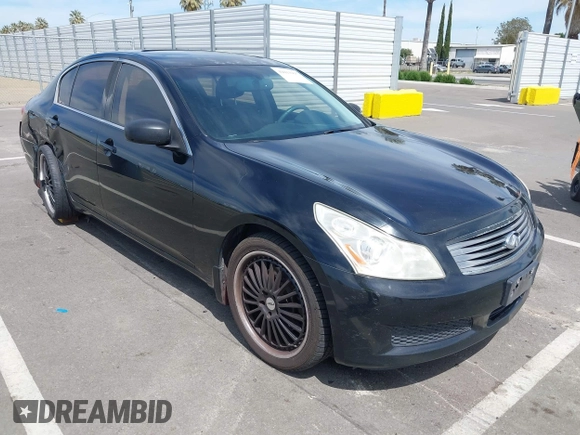 2008 Infiniti G35 Sedan x with VIN JNKBV61F18M251824, listed as a IAAI auction lot 42013915 with 155,119 mi miles. Bid and sale history available at carsss.com. Image 1.