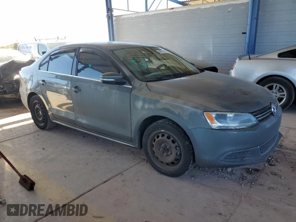 2013 Volkswagen Jetta SE with VIN 3VWBX7AJ2DM288091, listed as a Copart auction lot 44272975 with 148,976 mi miles and Salvage title. Bid and sale history available at DreamBid. Image 4.