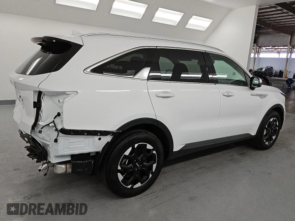 2024 Kia Sorento S with VIN 5XYRL4JC2RG292059, listed as a Copart auction lot 64992445 with 18,274 mi miles and Salvage title. Bid and sale history available at DreamBid. Image 3.