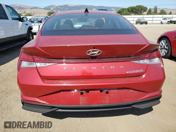 2022 Hyundai Elantra Blue z VIN KMHLM4AJ3NU031786, wystawiony jako Copart lot #60158365 z przebiegiem 7 117 mil mil oraz Czysty tytuł • Clean title. Historia ofert i sprzedaży dostępna na DreamBid. Obrazek 6.