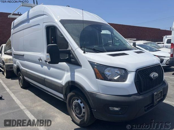 2023 Ford Transit Cargo z VIN 1FTBR1X82PKC09240, wystawiony jako IAAI lot #42818716 z przebiegiem 13 896 mil mil oraz . Historia ofert i sprzedaży dostępna na DreamBid. Obrazek 8.