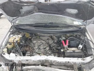 2005 Mazda MPV LX with VIN JM3LW28A350543216, listed as a IAAI auction lot 41417804 with 199,851 mi miles. Bid and sale history available at carsss.com. Image 10.