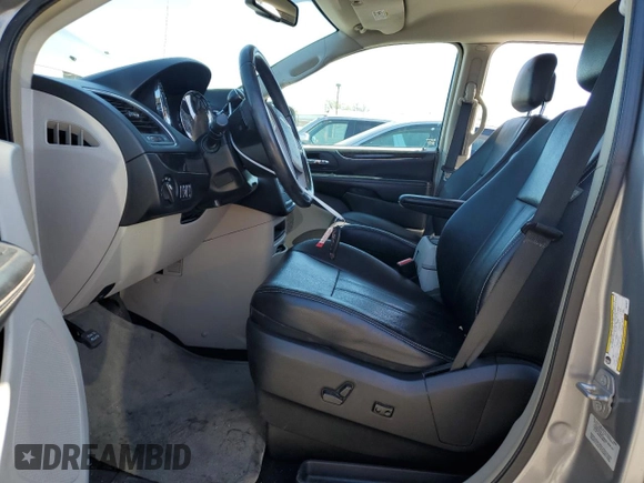 2015 Chrysler Town & Country LX with VIN 2C4RC1AG4FR675672, listed as a Copart auction lot 48070935 with 78,403 mi miles and Salvage Title. Bid and sale history available at carsss.com. Image 7.