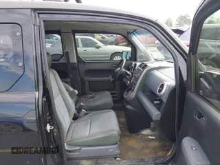 2004 Honda Element EX with VIN 5J6YH28654L009064, listed as a IAAI auction lot 41649560 with 218,427 mi miles and . Bid and sale history available at DreamBid. Image 5.