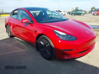 2023 Tesla Model 3 Long Range z VIN 5YJ3E1EB3PF637815, wystawiony jako IAAI lot #42058263 z przebiegiem 8 539 mil mil oraz . Historia ofert i sprzedaży dostępna na DreamBid. Obrazek 1.