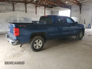 2016 Chevrolet Silverado 1500 LT with VIN 1GCUKREC9GF164552, listed as a Copart auction lot 52196485 with 105,668 mi miles and Salvage Title. Bid and sale history available at DreamBid. Image 3.