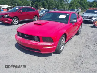 2008 Ford Mustang GT Deluxe z VIN 1ZVHT82H285184963, wystawiony jako IAAI lot #42479534 z przebiegiem 164 349 mil mil oraz . Historia ofert i sprzedaży dostępna na DreamBid. Obrazek 17.