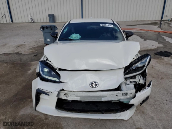 2022 Toyota GR86 with VIN JF1ZNBB13N9755260, listed as a Copart auction lot 86781454 with 27,482 mi miles and Non Repairable. Bid and sale history available at carsss.com. Image 5.