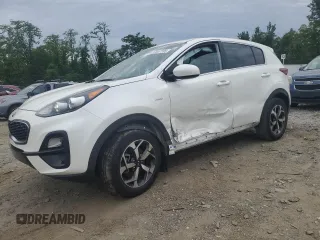 2021 Kia Sportage LX z VIN KNDPMCAC9M7941151, wystawiony jako Copart lot #57637735 z przebiegiem 97 514 mil mil oraz Szkoda całkowita • Salvage title. Historia ofert i sprzedaży dostępna na DreamBid. Obrazek 1.