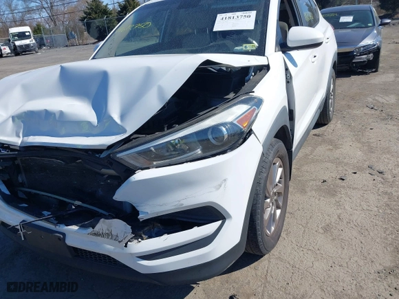 2016 Hyundai Tucson SE with VIN KM8J23A48GU127546, listed as a IAAI auction lot 41813750 with 108,107 mi miles. Bid and sale history available at carsss.com. Image 6.