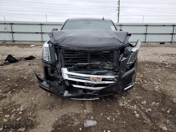 2016 Cadillac Escalade Platinum with VIN 1GYS4DKJ3GR354153, listed as a Copart auction lot 82494394 with 124,561 mi miles and Salvage Title. Bid and sale history available at carsss.com. Image 5.