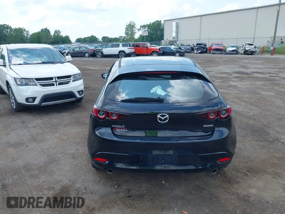 2021 Mazda 3 Select с VIN JM1BPAKL8M1313265, выставлен на аукционе IAAI как лот 39937954 с пробегом 77 446 миль миль и . История ставок и продаж доступна на DreamBid. Изображение 17.
