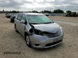 2017 Toyota Sienna LE Auto Access Seat with VIN 5TDKZ3DC5HS861042, listed as a Copart auction lot 60690025 with 85,021 mi miles and Salvage title. Bid and sale history available at DreamBid. Image 14.