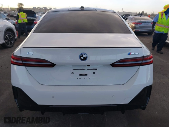 2024 BMW i5 M60 with VIN WBY43FK05RCR89416, listed as a IAAI auction lot 41263506 with 5,062 mi miles and . Bid and sale history available at DreamBid. Image 16.