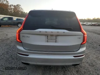 2021 Volvo XC90 Momentum z VIN YV4102CKXM1705883, wystawiony jako Copart lot #73878304 z przebiegiem 23 558 mil mil oraz Szkoda całkowita • Salvage title. Historia ofert i sprzedaży dostępna na DreamBid. Obrazek 6.