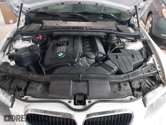 2012 BMW 3 Series 328i z VIN WBADW3C5XCE823077, wystawiony jako IAAI lot #41552466 z przebiegiem 133 228 mil mil oraz . Historia ofert i sprzedaży dostępna na DreamBid. Obrazek 10.