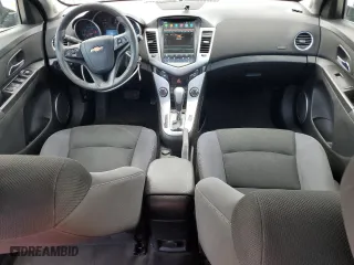 2015 Chevrolet Cruze LT with VIN 1G1PC5SB3F7268907, listed as a Copart auction lot 52423495 with 101,156 mi miles and Salvage Title. Bid and sale history available at carsss.com. Image 8.