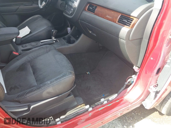 2015 Mitsubishi Outlander SE z VIN JA4AD3A30FZ003563, wystawiony jako IAAI lot #42489394 z przebiegiem 174 374 mil mil oraz . Historia ofert i sprzedaży dostępna na DreamBid. Obrazek 5.