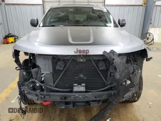 2021 Jeep Grand Cherokee Trailhawk with VIN 1C4RJFLT5MC546374, listed as a Copart auction lot 69196394 with 84,283 mi miles and Non Repairable. Bid and sale history available at carsss.com. Image 5.