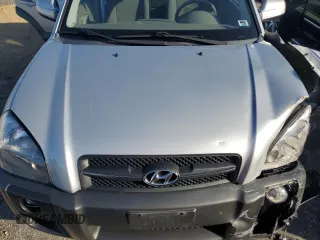 2008 Hyundai Tucson SE with VIN KM8JN72D28U843289, listed as a Copart auction lot 72465854 with 105,447 mi miles and Non Repairable. Bid and sale history available at carsss.com. Image 12.