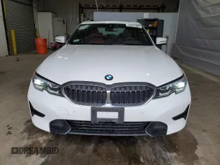 2022 BMW 3 Series 330i xDrive with VIN 3MW5R7J01N8C78063, listed as a Copart auction lot 55321055 with 22,797 mi miles and Salvage title. Bid and sale history available at DreamBid. Image 5.