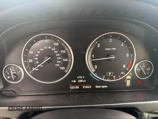 2015 BMW X5 xDrive35d z VIN 5UXKS4C59F0N09643, wystawiony jako IAAI lot #42223181 z przebiegiem 122 129 mil mil oraz . Historia ofert i sprzedaży dostępna na DreamBid. Obrazek 7.