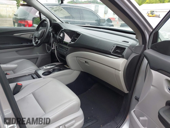 2021 Honda Pilot Special Edition with VIN 5FNYF6H28MB066328, listed as a IAAI auction lot 42231908 with 44,099 mi miles and . Bid and sale history available at DreamBid. Image 5.