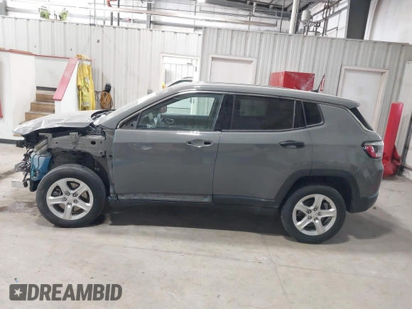 2024 Jeep Compass Sport с VIN 3C4NJDAN8RT580067, выставлен на аукционе IAAI как лот 41589835 с пробегом 29 014 миль миль и . История ставок и продаж доступна на DreamBid. Изображение 14.