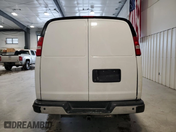 2019 Chevrolet Express Cargo z VIN 1GCWGBFG2K1277946, wystawiony jako Copart lot #60071425 z przebiegiem 188 599 mil mil oraz Szkoda całkowita • Salvage title. Historia ofert i sprzedaży dostępna na DreamBid. Obrazek 6.