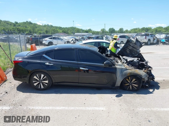 2021 Nissan Altima SV with VIN 1N4BL4DV7MN379865, listed as a IAAI auction lot 42316612 with Not provided miles and . Bid and sale history available at DreamBid. Image 13.