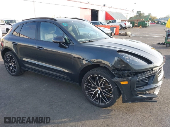 2022 Porsche Macan with VIN WP1AA2A55NLB07718, listed as a IAAI auction lot 40813536 with 15,336 mi miles. Bid and sale history available at carsss.com. Image 1.