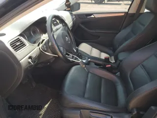 2013 Volkswagen Jetta TDI w/Premium с VIN 3VWLL7AJ2DM203752, выставлен на аукционе Copart как лот 52490645 с пробегом 189 888 миль миль и Чистый • Clean title. История ставок и продаж доступна на DreamBid. Изображение 7.