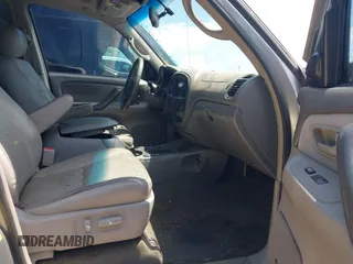 2006 Toyota Sequoia SR5 with VIN 5TDBT44AX6S260731, listed as a IAAI auction lot 42106200 with 223,927 mi miles and . Bid and sale history available at DreamBid. Image 5.