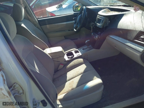 2014 Subaru Outback 2.5i Premium with VIN 4S4BRCCC9E3221989, listed as a IAAI auction lot 41246116 with 180,690 mi miles. Bid and sale history available at carsss.com. Image 5.