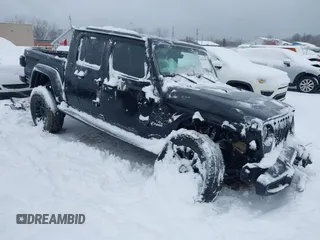 2021 Jeep Gladiator Overland with VIN 1C6HJTFG3ML568275, listed as a IAAI auction lot 41232981 with 43,653 mi miles and . Bid and sale history available at DreamBid. Image 1.