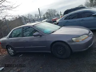 2000 Honda Accord EX z VIN 1HGCG5651YA129056, wystawiony jako IAAI lot #41532787 z przebiegiem Nie podano mil oraz . Historia ofert i sprzedaży dostępna na DreamBid. Obrazek 13.