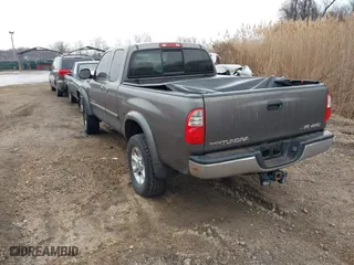 2006 Toyota Tundra SR5 with VIN 5TBBT44136S482150, listed as a IAAI auction lot 41672495 with 166,786 mi miles. Bid and sale history available at carsss.com. Image 3.