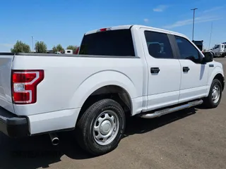 2020 Ford F-150 XL z VIN 1FTEW1C59LKF20188, wystawiony jako Copart lot #66210185 z przebiegiem 148 260 mil mil oraz Czysty tytuł • Clean title. Historia ofert i sprzedaży dostępna na DreamBid. Obrazek 4.