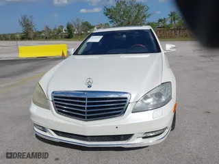 2010 Mercedes-Benz S-Class S 550 with VIN WDDNG7BB6AA333698, listed as a IAAI auction lot 41721324 with 212,814 mi miles. Bid and sale history available at carsss.com. Image 6.
