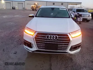 2019 Audi Q7 Prestige z VIN WA1VAAF71KD030692, wystawiony jako Copart lot #84958034 z przebiegiem 90 821 mil mil oraz Szkoda całkowita • Salvage title. Historia ofert i sprzedaży dostępna na DreamBid. Obrazek 11.
