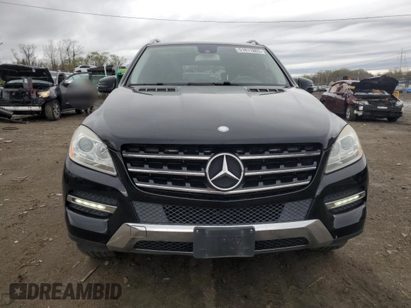 2015 Mercedes-Benz M 350 z VIN 4JGDA5HB7FA574207, wystawiony jako Copart lot #51811865 z przebiegiem 178 285 mil mil oraz Czysty tytuł • Clean title. Historia ofert i sprzedaży dostępna na DreamBid. Obrazek 5.