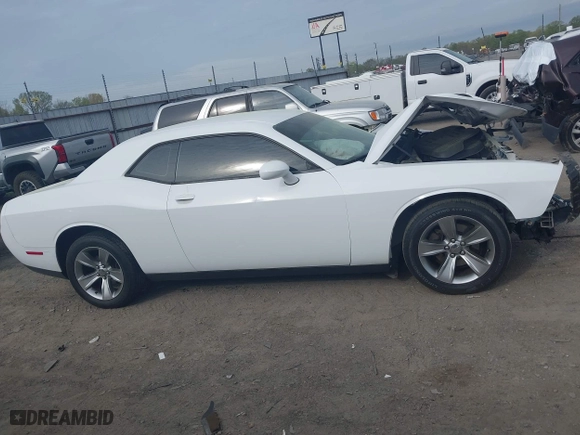 2017 Dodge Challenger SXT Plus with VIN 2C3CDZAG5HH658149, listed as a IAAI auction lot 41876762 with 128,126 mi miles. Bid and sale history available at carsss.com. Image 13.
