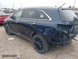 2020 Kia Sorento EX V6 with VIN 5XYPHDA56LG682082, listed as a IAAI auction lot 41170673 with 31,839 mi miles. Bid and sale history available at carsss.com. Image 3.