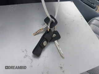 1985 Mercedes-Benz 380 z VIN WDBBA45C5FA029222, wystawiony jako IAAI lot #41658132 z przebiegiem 129 548 mil mil oraz . Historia ofert i sprzedaży dostępna na DreamBid. Obrazek 11.