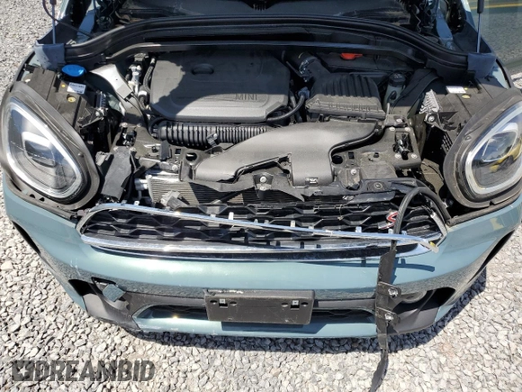 2024 MINI Countryman Cooper S with VIN WMZ83BR03R3R51328, listed as a Copart auction lot 58885025 with 3,089 mi miles and Salvage title. Bid and sale history available at DreamBid. Image 11.