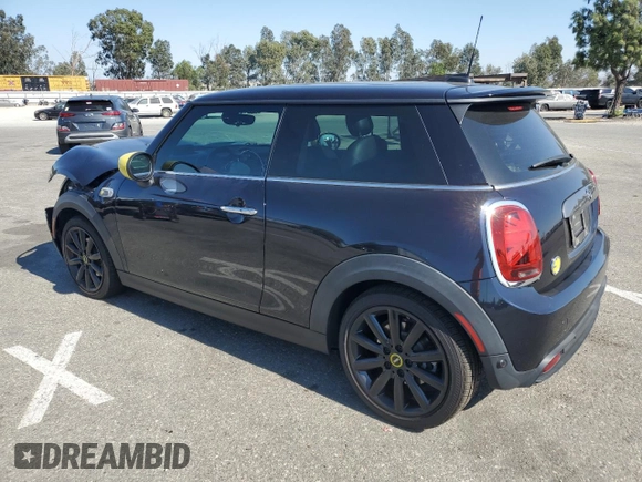 2021 MINI Hardtop Cooper SE with VIN WMWXP3C07M2N46440, listed as a Copart auction lot 72822194 with 35,078 mi miles and Salvage Title. Bid and sale history available at DreamBid. Image 2.