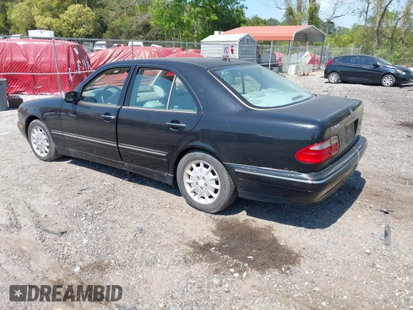 2000 Mercedes-Benz E 320 with VIN WDBJF65J2YB105399, listed as a IAAI auction lot 42076107 with 277,701 mi miles and . Bid and sale history available at DreamBid. Image 3.