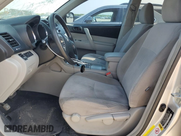 2013 Toyota Highlander with VIN 5TDZA3EH7DS034217, listed as a Copart auction lot 51240545 with 123,285 mi miles and Clean Title. Bid and sale history available at DreamBid. Image 7.